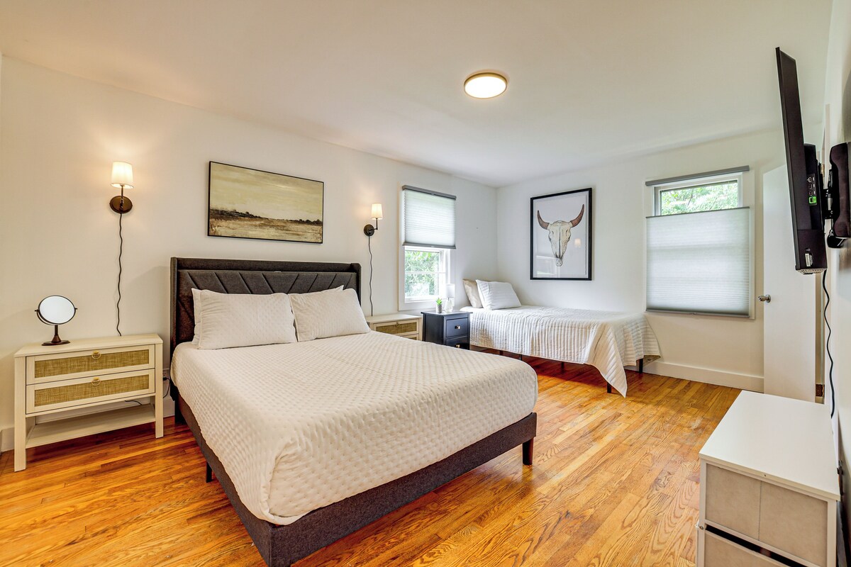 Photo 10 of Families Welcome, Fenced Yard: Inviting Greer Home