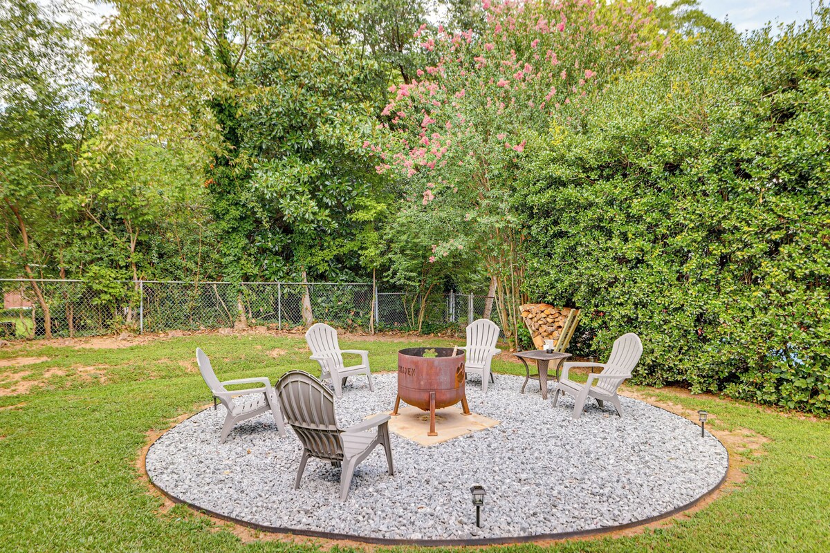 Photo 2 of Families Welcome, Fenced Yard: Inviting Greer Home