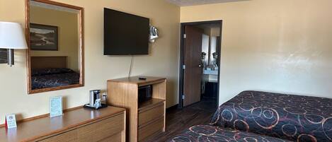 Basic-Doppelzimmer | Verdunkelungsvorhänge, Bügeleisen/Bügelbrett, kostenloses WLAN