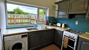 Private kitchen - Delightful 1-bedroom apartment in Kill (Kill)