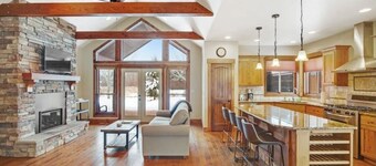 Mountain Retreat-Golf Course-Payette Lake-Brundage-skiing-snowmobiling-Mt biking