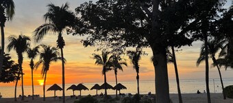 Beach front 1 bedroom condo in beautiful Cozumel. with AC and free WIFI