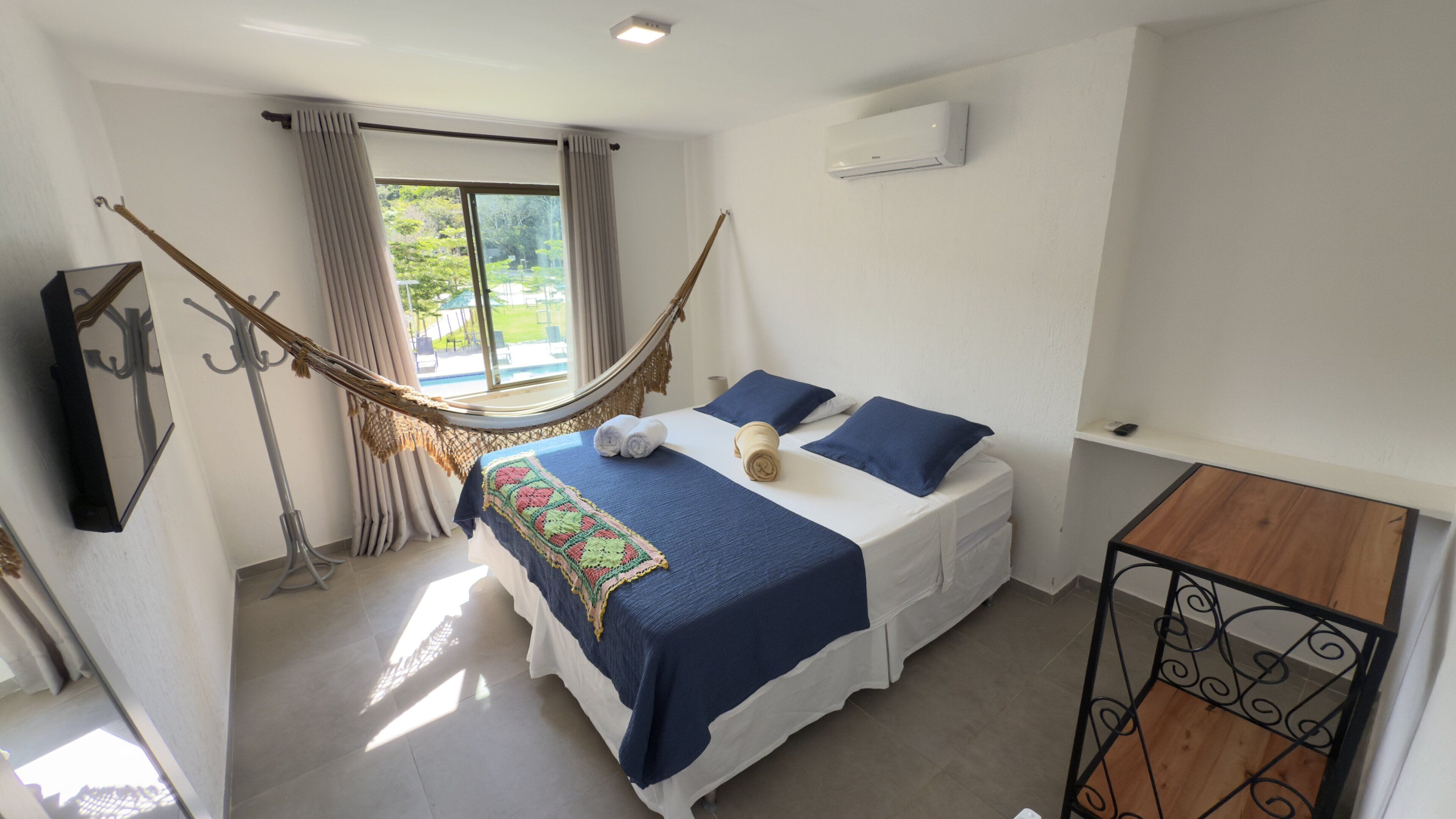 Design Quadruple Room