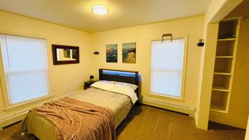 3 Schlafzimmer, Reisekinderbett, kostenloses WLAN, Bettwäsche