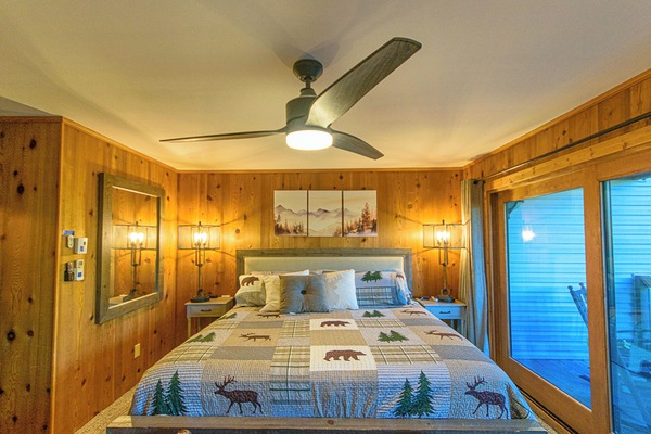 3 bedrooms, desk, iron/ironing board, free WiFi