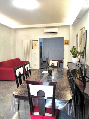 Dining - La Dolce Roma – Metro A at your doorstep | Near Caffarella Park|Netflix included (Roma)
