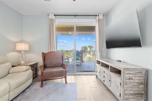 Smart TV - Grand Panama 309! Exceptional Low Floor Corner Unit. New Rental 2025. 3Br. Views (Panama City Beach)