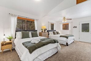 3 bedrooms, iron/ironing board, WiFi, bed sheets
