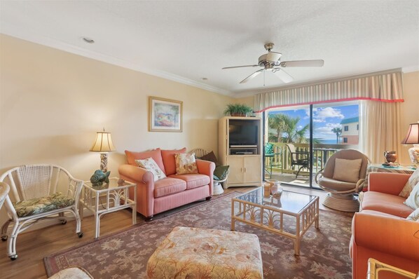 Condo, Multiple Beds, Balcony, Ocean View (Sea Haven 314) | Living area