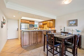 Appart'hÎtel, plusieurs lits, patio, vue océan (Coquina B104) | 2 chambres, décoration personnalisée, ameublement personnalisé