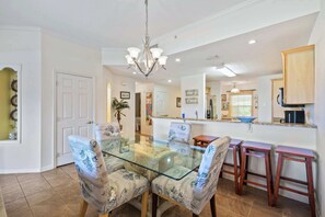 Condo, Multiple Beds, Hot Tub, Ocean View (Villas II 102) | Dining