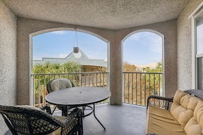 Condo, 1 Queen Bed, Hot Tub, Ocean View (Ocean Gate I306) | Outdoor dining