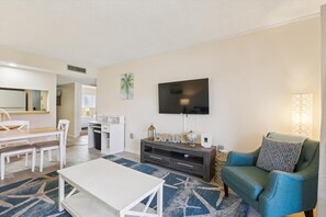 Apartment, Multiple Beds, Balcony, Pool View (Pelican Inlet C222) | Living area | TV