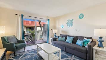 Apartment, Multiple Beds, Balcony, Pool View (Pelican Inlet C222) | Living area
