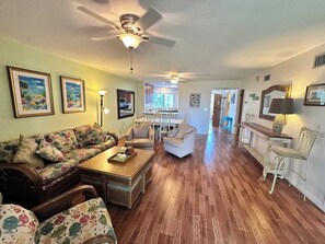Condo, Multiple Beds, Hot Tub, Ocean View (Hibiscus C102) | Living area