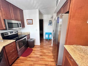 Apartment, Mehrere Betten, Whirlpool, Meerblick (Hibiscus C102) | Eigene Küche