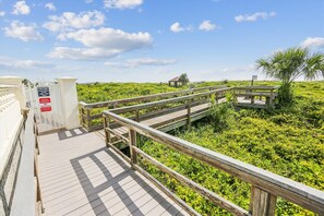 Condo, Multiple Beds, Hot Tub, Ocean View | Property grounds