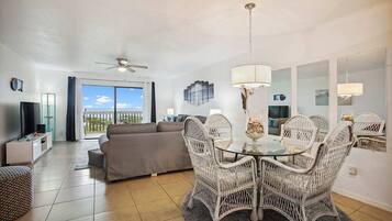 Kondominium, Beberapa Tempat Tidur, patio, pemandangan samudra (Sea Haven 513) | Area keluarga