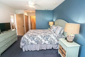 Condo, nhiều giường, bồn tắm nước nóng, quang cảnh biển (Hibiscus C202) | 2 phòng ngủ, truy cập Internet không dây miễn phí