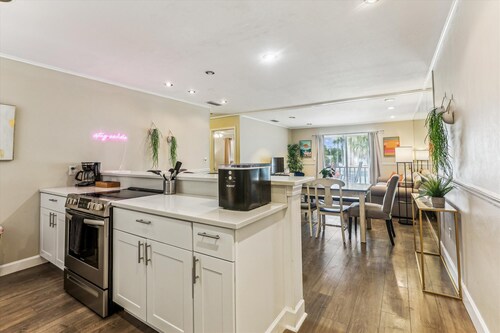 Charming St. Augustine Getaway Near Lighthouse & Historic District