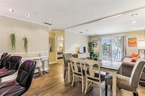 Apartment, Multiple Beds, Balcony, City View (Salt Run II A07) | Interior