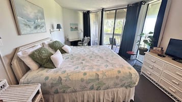 公寓客房, 多張床, 熱水浴缸, 海景 (Hibiscus A103) | 2 間臥室、獨特裝潢、布置獨特