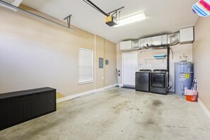 Townhome, Multiple Beds, Hot Tub, Pool View (Villas I 361) | Interior