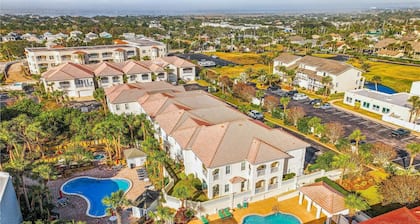 Beachside Bliss: 3BR Coastal Condo w/ Pools & Patio in St. Augustine