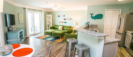 Condo, Multiple Beds, Hot Tub, Ocean View (Ocean Gate I301) | Living area