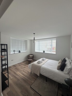 1 soverom, strykejern/-brett, wi-fi og sengetøy