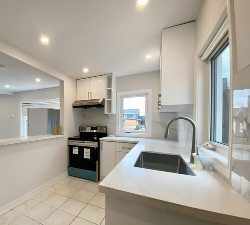 Lakehouse Peaceful Cottage Modern Retreat - Pet Friendly!