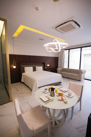 Free daily self-service breakfast - Hotel Dubai (Petrolina)