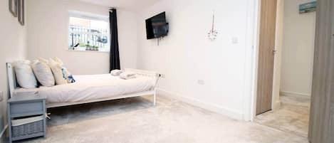 1 Schlafzimmer, Bügeleisen/Bügelbrett, WLAN, Bettwäsche