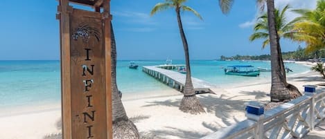 A la platja, gandules de platja i tovalloles de platja