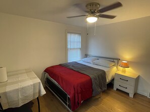 4 bedrooms, iron/ironing board, WiFi, wheelchair access