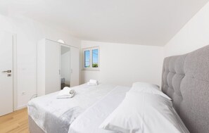 4 habitaciones y wifi gratis 