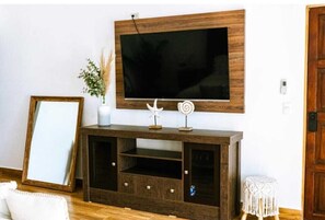 Deluxe Double Room, Balcony | Free WiFi