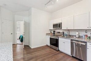 Paper towels - NOLA Chic 5BR Retreat w/ Hot Tub in the City (New Orleans)