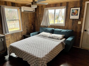 WiFi, bed sheets