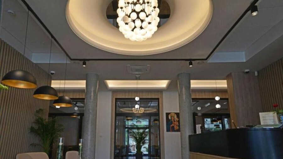 Dom Nazaret - Close to Airport 24h