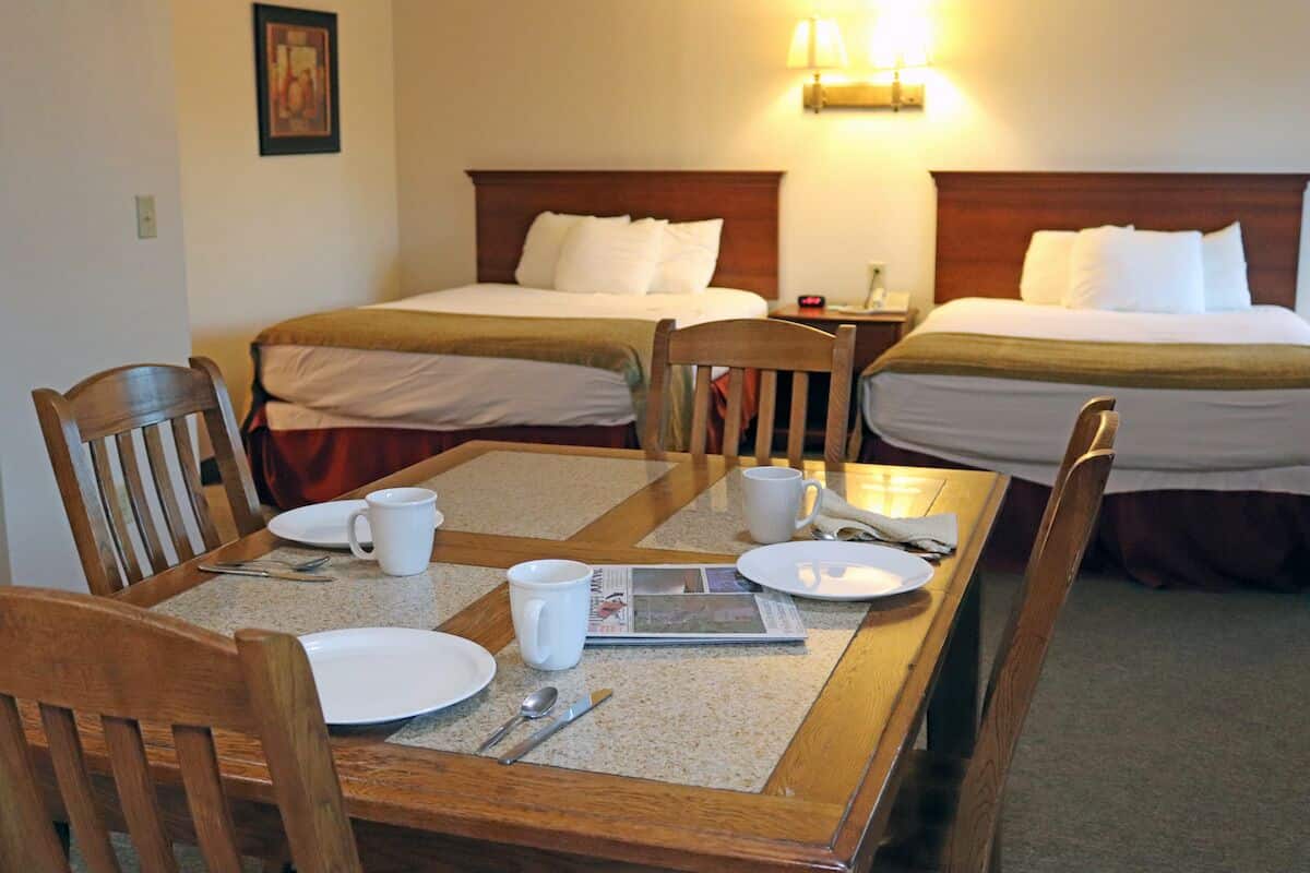 Studio, Non Smoking, Kitchenette | Iron/ironing board, free WiFi