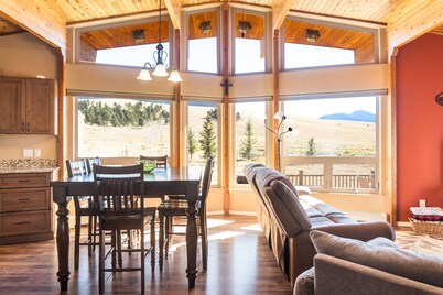 Elk View Lodge - Eagle Nest Cabin