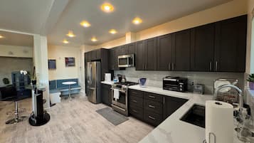 Microwave, oven, stovetop, dishwasher