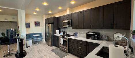 Microwave, oven, stovetop, dishwasher