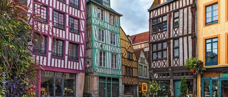 المنشأة من الخارج