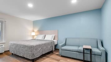 Standardzimmer, 1 King-Bett, Nichtraucher | Kostenloses WLAN, Bettwäsche