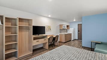 Suite, 1 queensize bed, toegankelijk voor mindervaliden, niet-roken | Gratis wifi, beddengoed