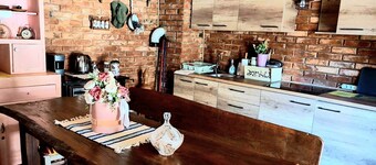 Marvelous 2-bedroom cottage in Staro Petrovo Selo