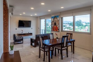 21-Zoll-Smart-TV mit Digitalempfang, Netflix, Streaming-Dienste