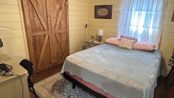 2 dormitorios, tabla de planchar con plancha, wifi y ropa de cama